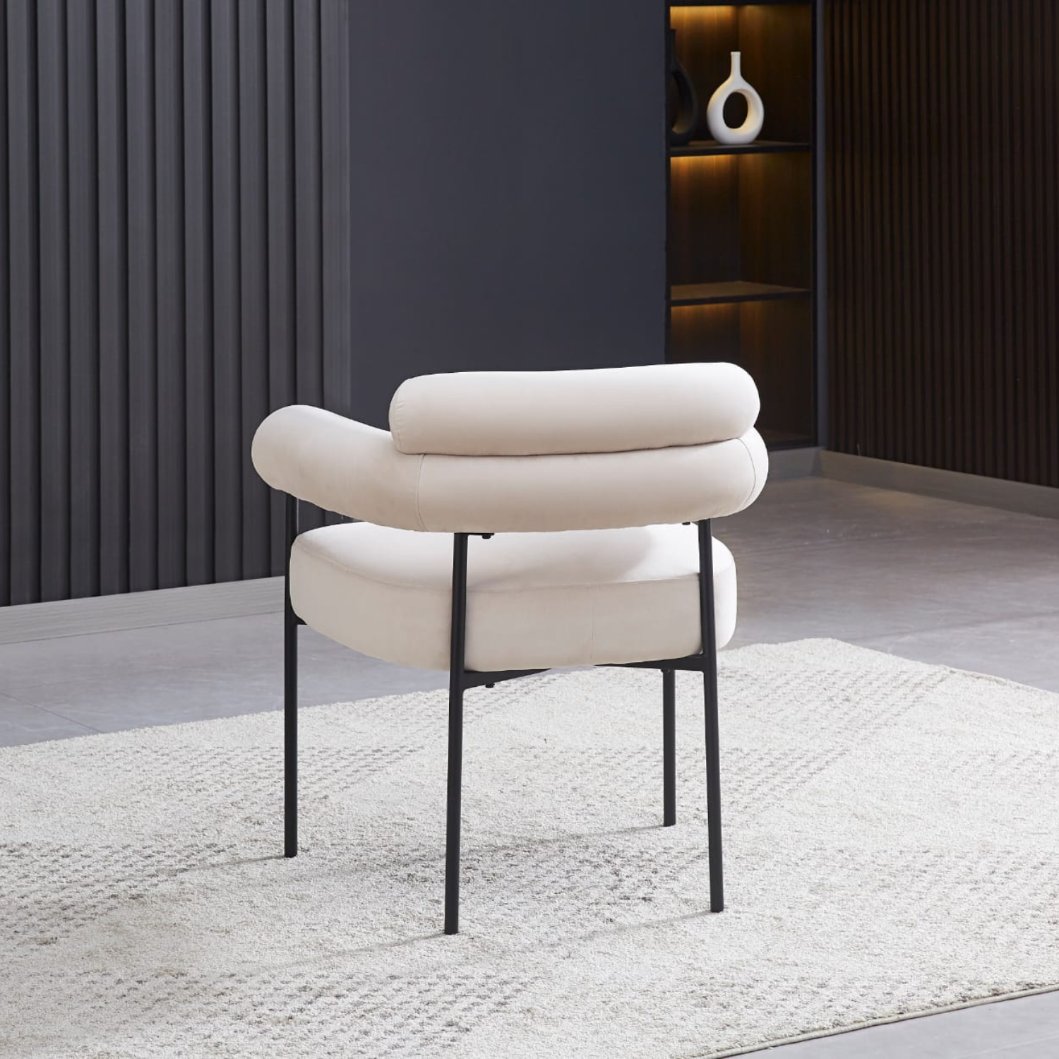 Chaise en  Tissu Bouclé Blanc Doudou ou Velours avec piétement métallique