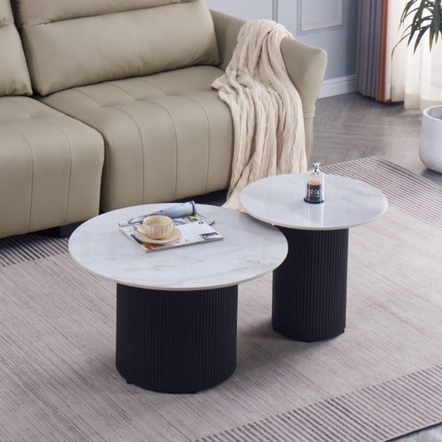 Table basse gigogne marbre blanc, structure blanche