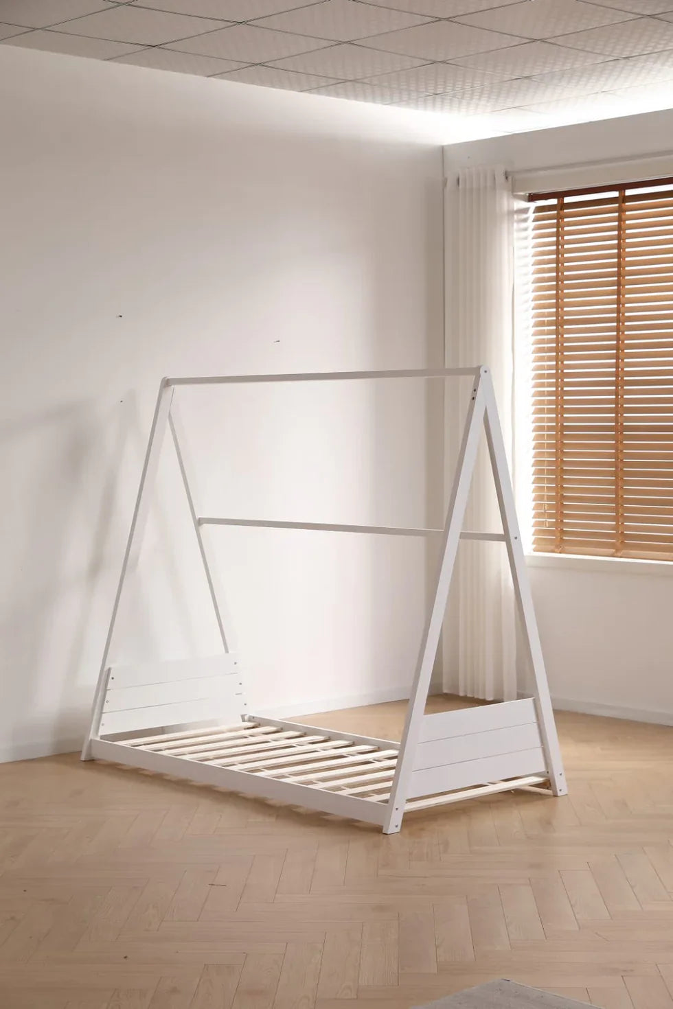 Lit simple Natura – Structure bois blanc & gris, ambiance naturelle 90x190 Cm - Decora Home