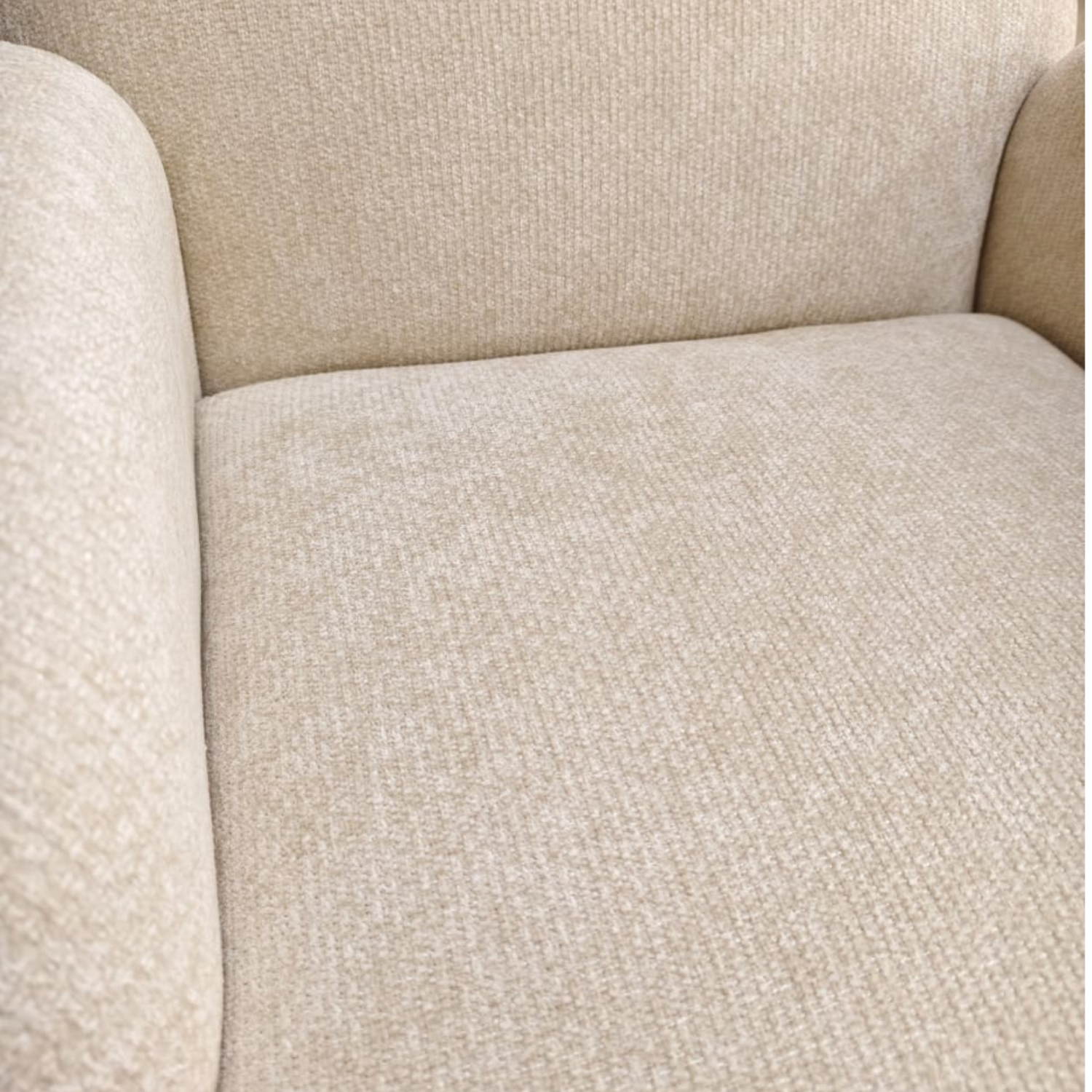 Chaise en Velours Beige Taupe – Pied Métal Noir – L.75 x P.75 x H.70 cm