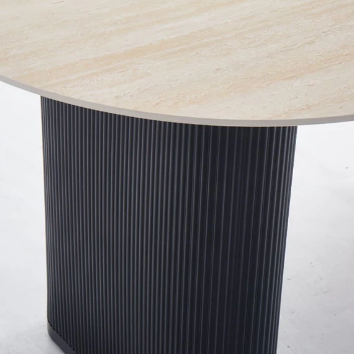 Table à manger - Plateau en céramique Travertin ou Marbre blanc, Pieds métalliques noirs ou beiges, 180x90cm