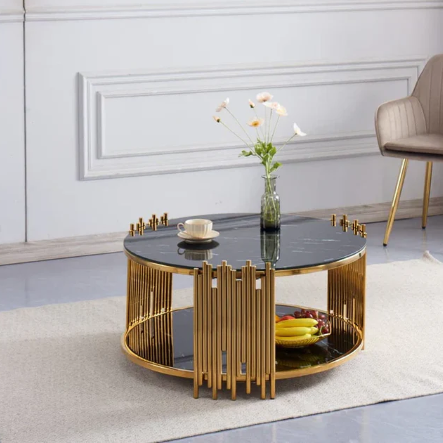 Table basse plateau couleur blanc pieds pieds dorés en acier inoxydable