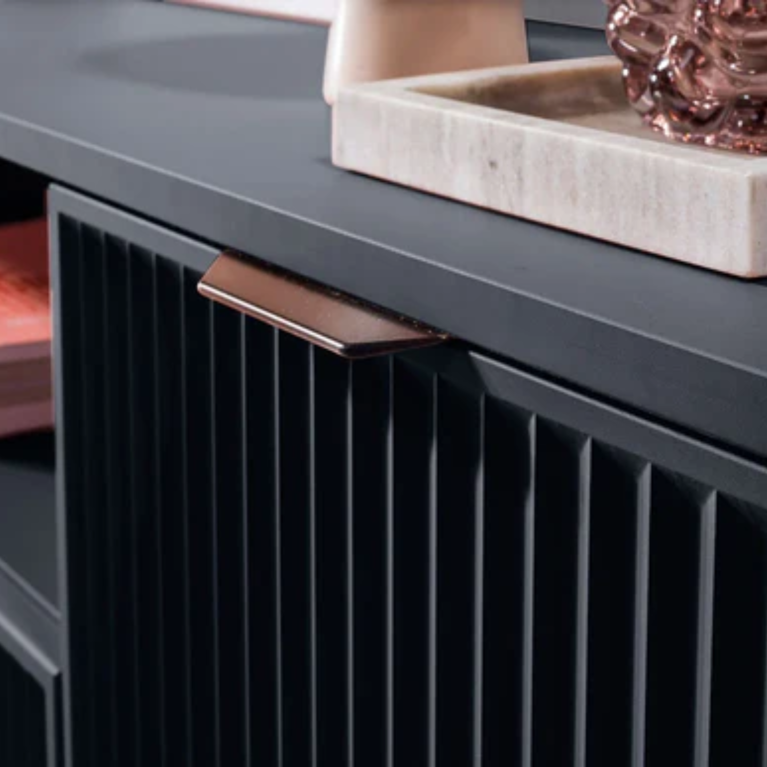 Meuble TV moderne avec rangements – 2 portes + tiroir + étagère centrale – 165 cm