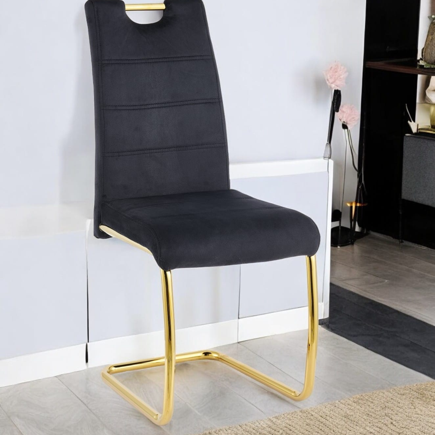 Chaise  en Velours – Pieds en Acier Inoxydable Argenté ou Doré