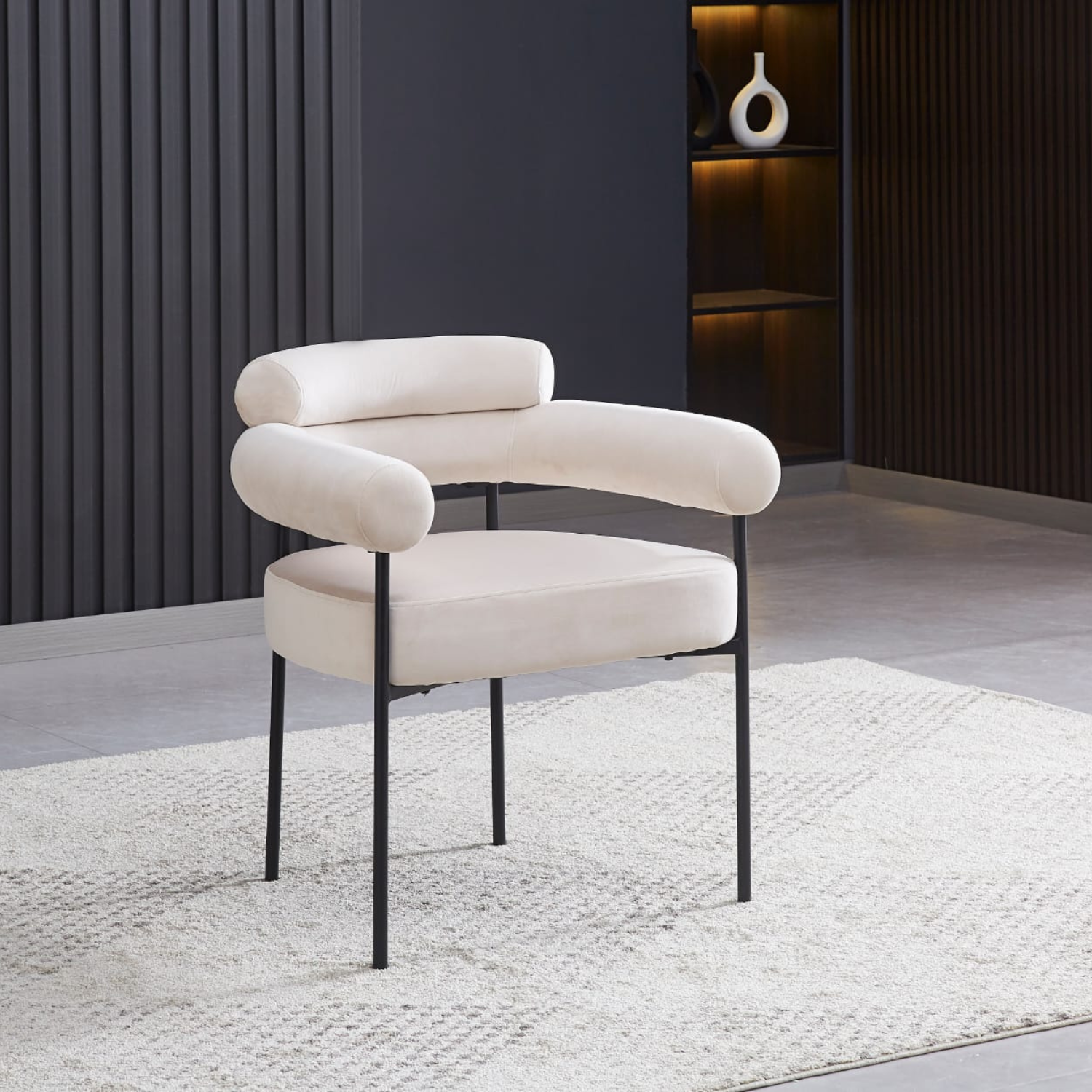 Chaise en  Tissu Bouclé Blanc Doudou ou Velours avec piétement métallique
