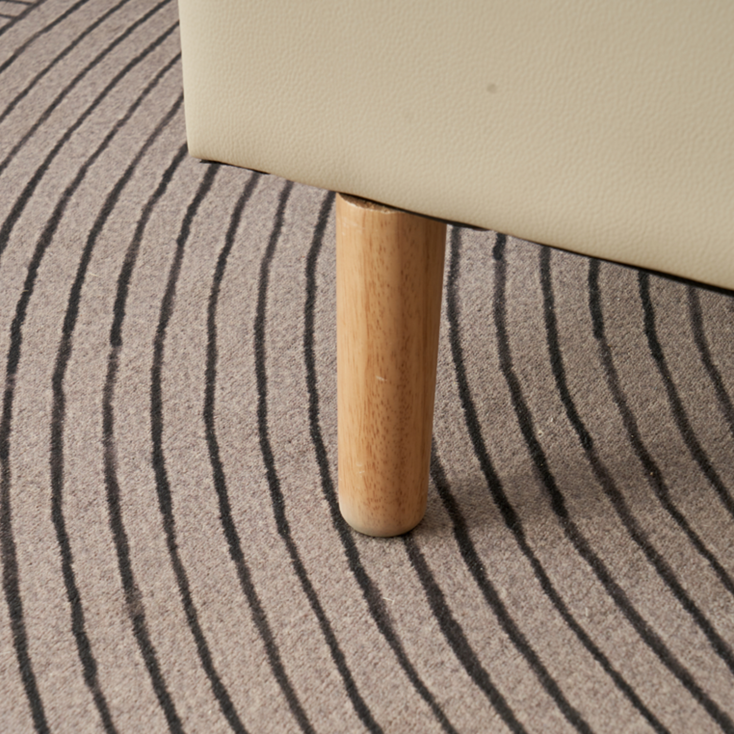 Lit Simple Pied Bois en Similicuir – Blanc, Beige, Noir, Gris – 90x190, 140x190, 160x200 cm