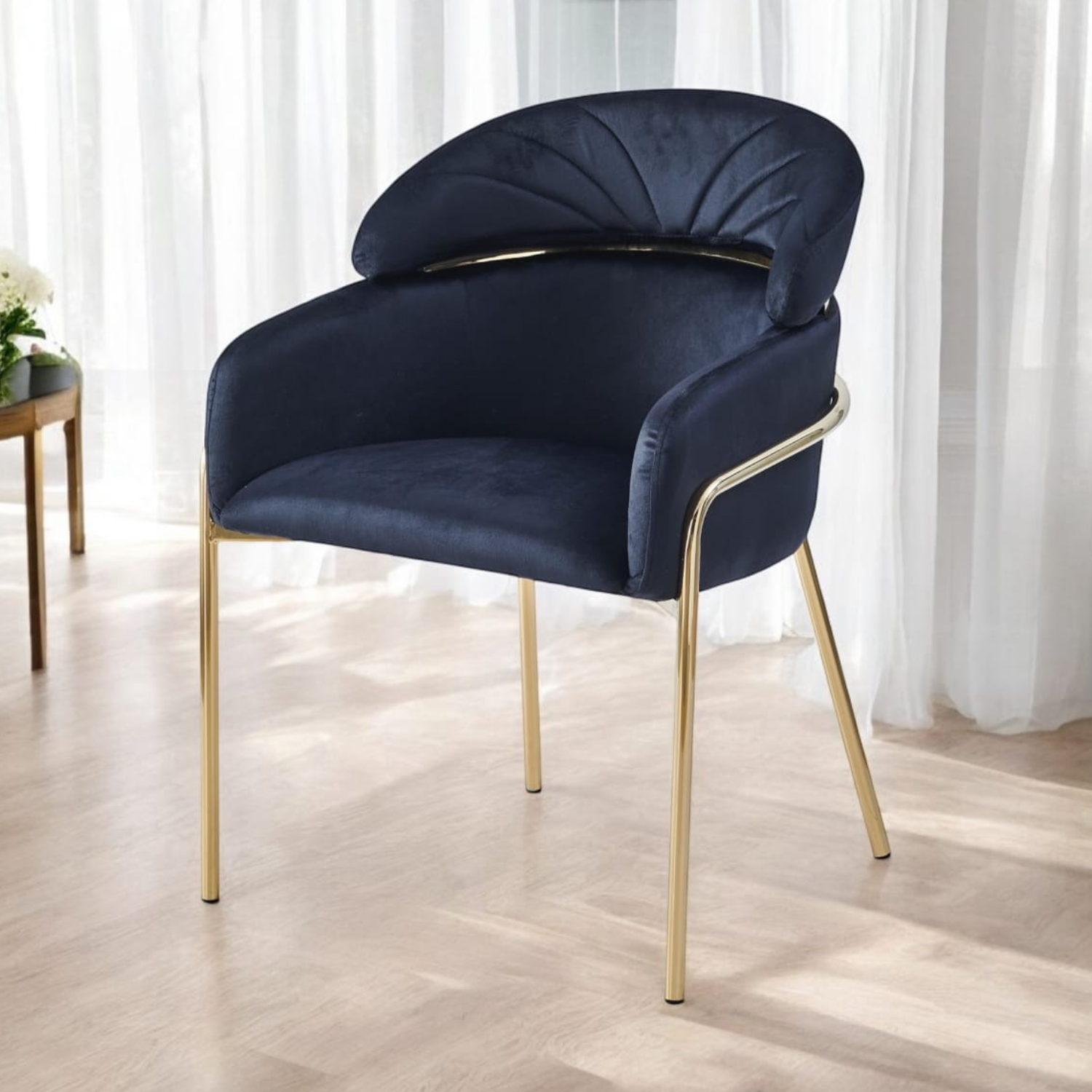 Chaise en Velours – Pieds Métalliques – L.60 x P.55 x H.80 cm