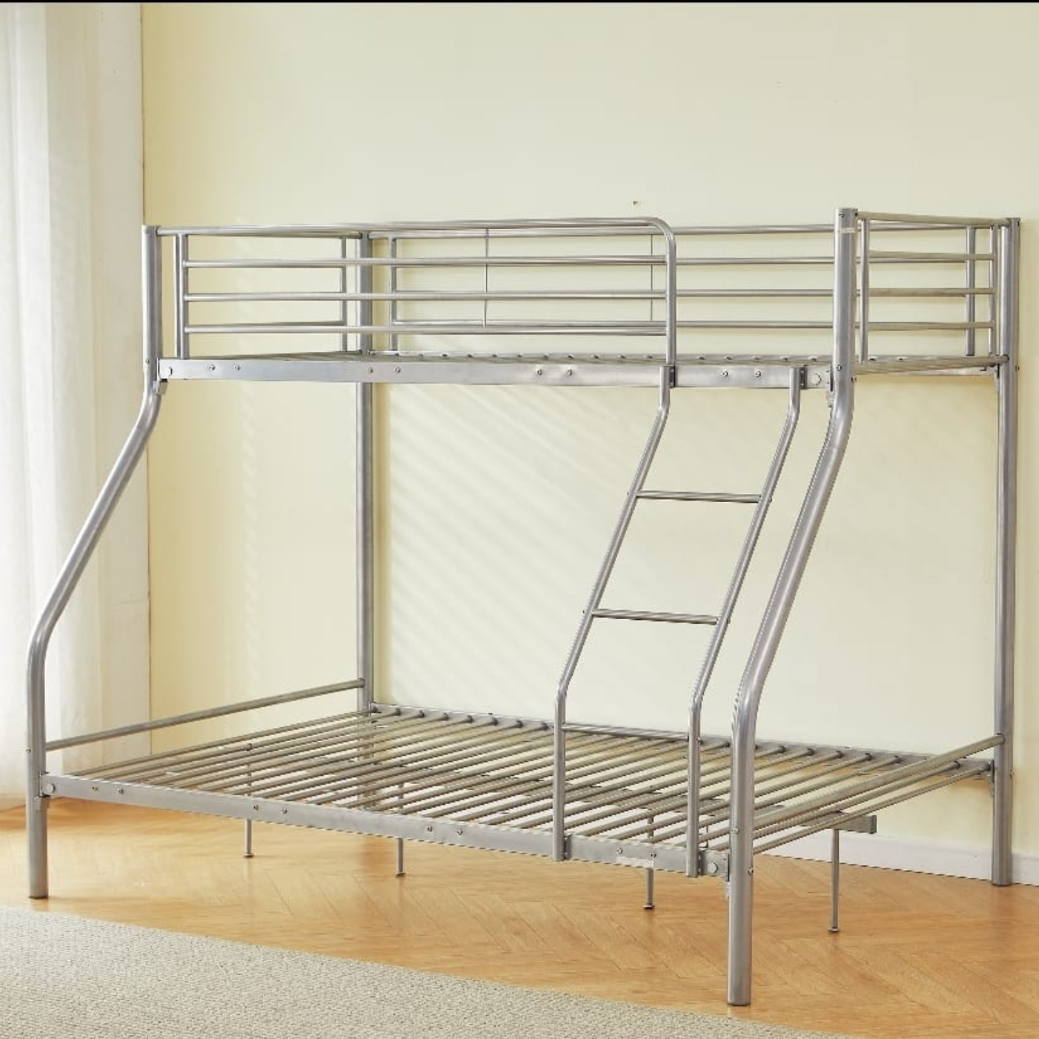 Lit superposé gris avec revêtement et sommiers en acier – 1+1 / 2+1 / 2+2 – 90x190 cm et 140x190 cm