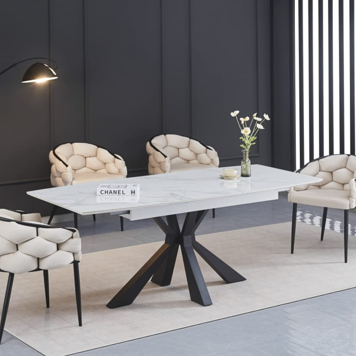 Table a manger extensible en marbre et pieds métallique