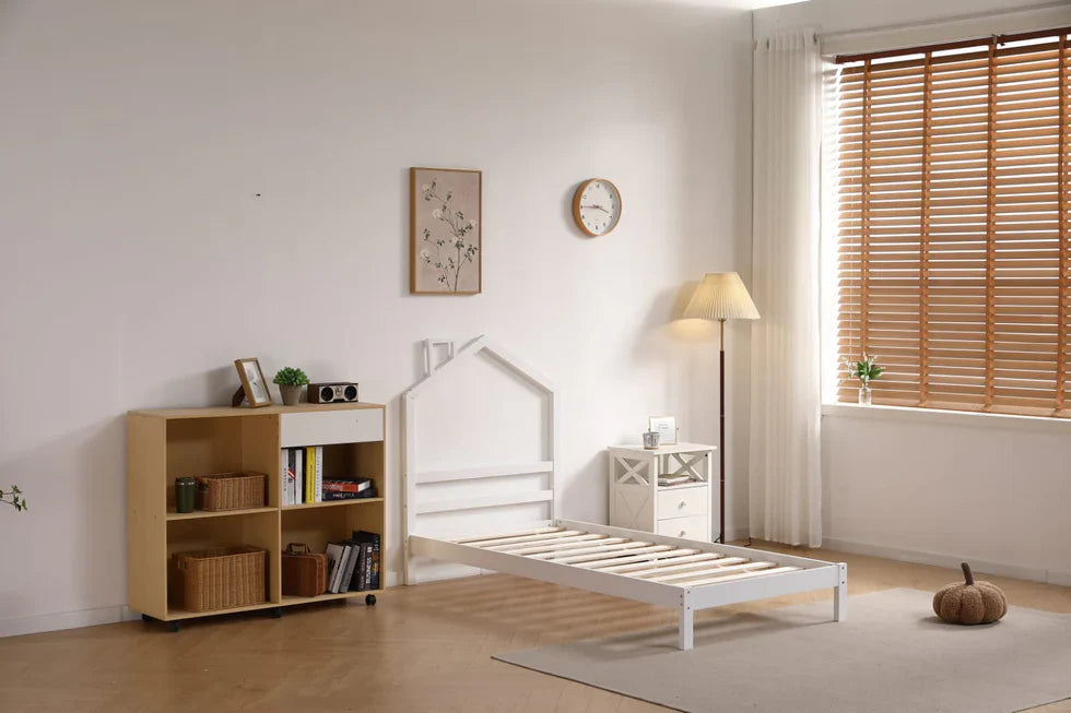 Lit Enfant  – Design Naturel en Bois Blanc et Gris 90x190 cm - Decora Home